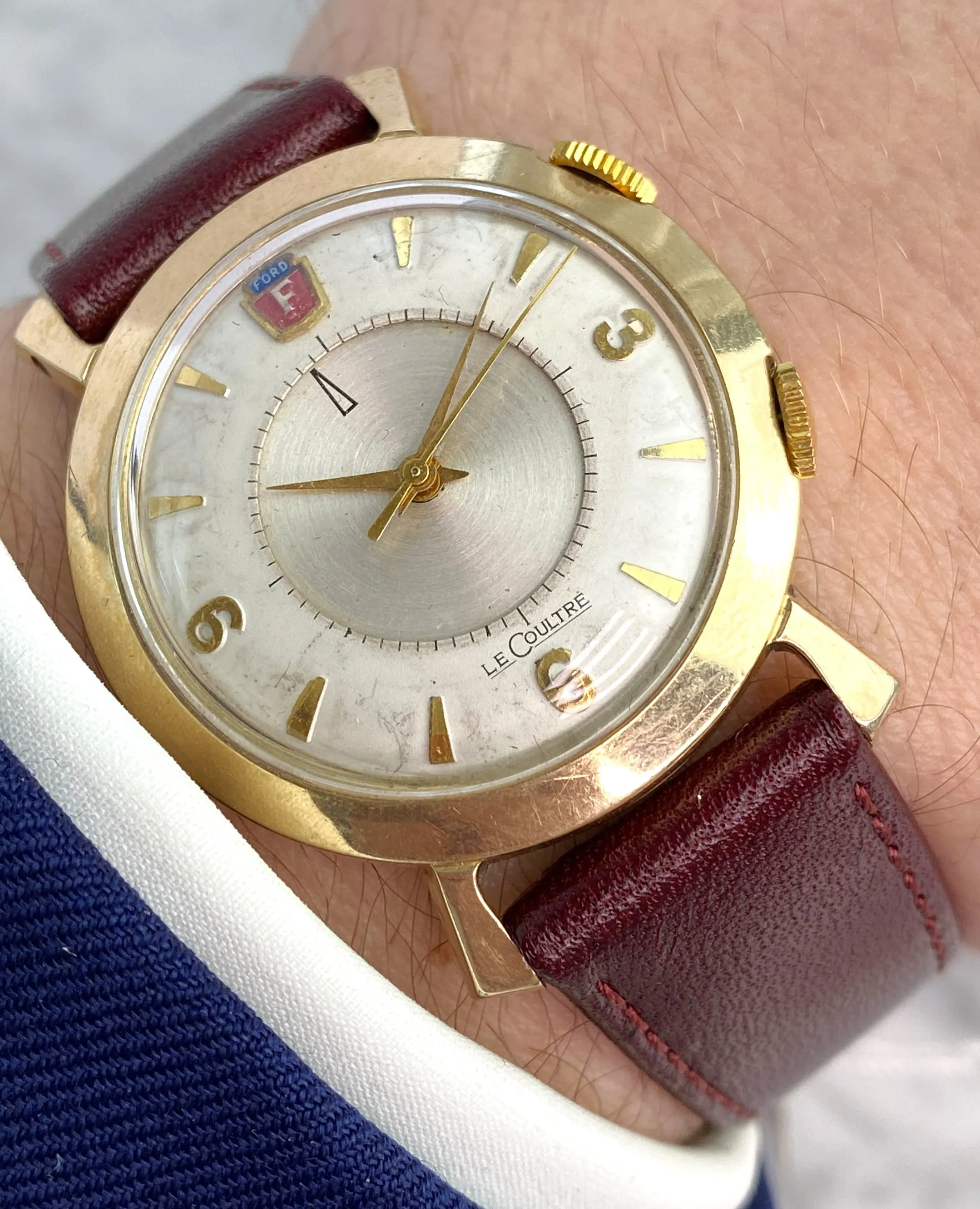 Jaeger-LeCoultre Memovox 34mm Gold-plated Cream