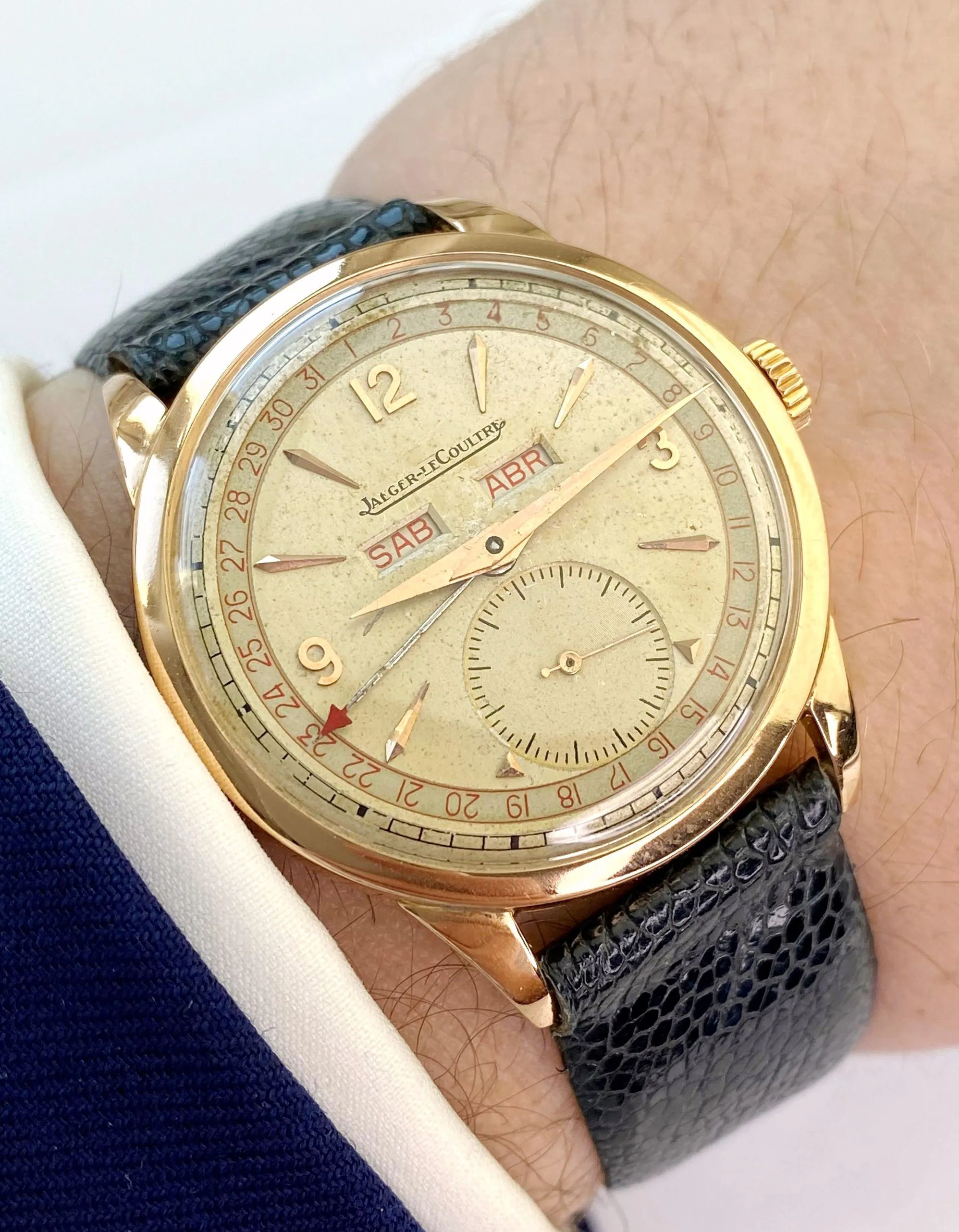 Jaeger-LeCoultre vintage 35mm Rose gold Cream