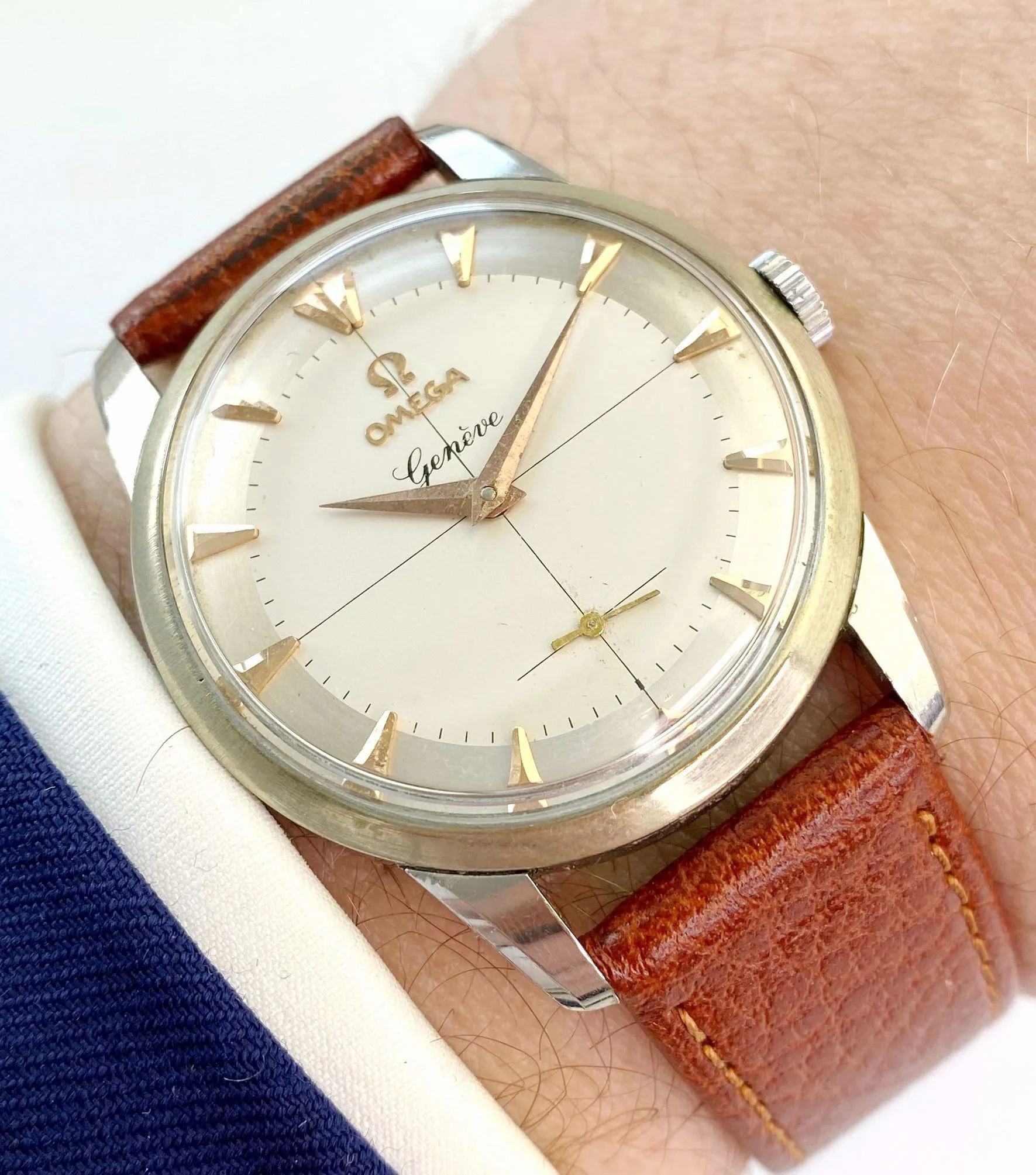 Omega Genève 2903 34mm Stainless steel Cream 6