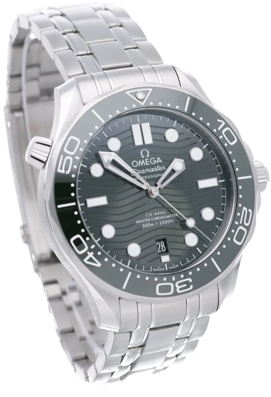 Omega Seamaster Diver 300M 210.30.42.20.10.001 42mm Stainless steel Green 1