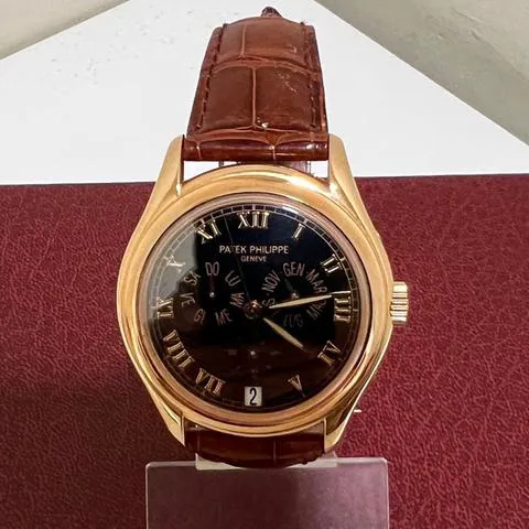 Patek Philippe Annual Calendar 5035R 37mm Rose gold Black