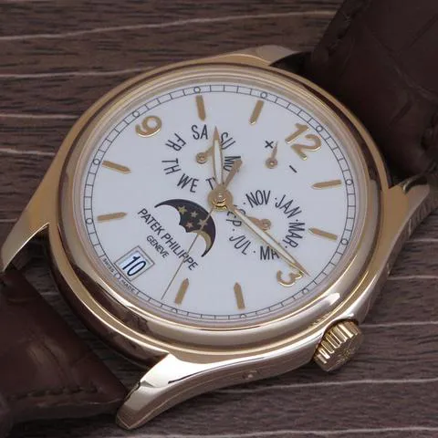 Patek Philippe Annual Calendar 5146J-001 39mm Yellow gold Beige 1