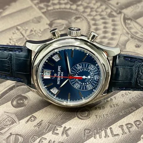 Patek Philippe Annual Calendar Chronograph 5960G-010 40.5mm White gold Blue 5