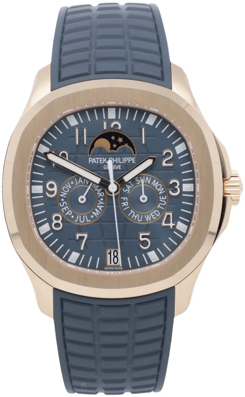 Patek Philippe Aquanaut 5261R-001 40mm Rose gold Blau