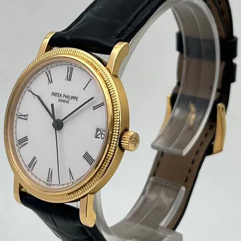 Patek Philippe Calatrava 3802/200 33mm Yellow gold White 9