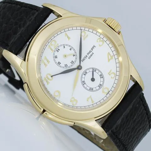 Patek Philippe Calatrava 5134J 37mm Yellow gold White