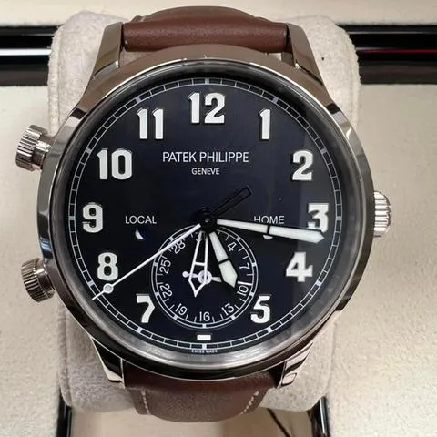 Patek Philippe Calatrava Pilot Travel Time 5524G-001 42mm White gold Blue