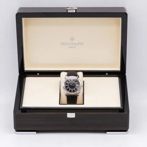 Patek Philippe Calatrava 6007G-010 40mm White gold Black 6