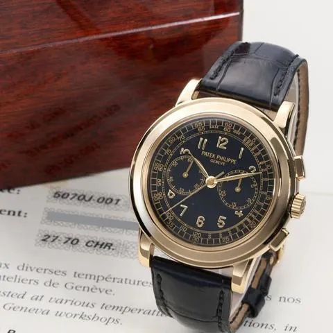 Patek Philippe Chronograph 5070J-001 42mm Yellow gold Black