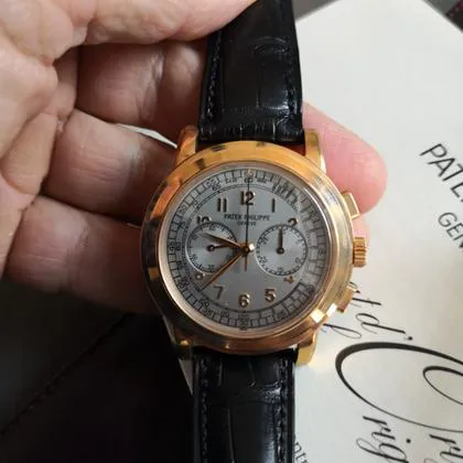 Patek Philippe Chronograph 5070R-001 42mm Rose gold Silver