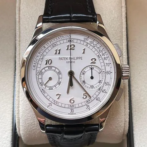 Patek Philippe Chronograph 5170G-001 39mm White gold Silver