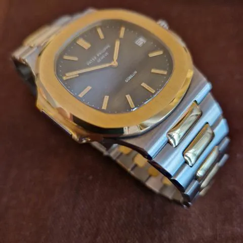 Patek Philippe Nautilus 3700/1 42mm Yellow gold and Stainless steel 3