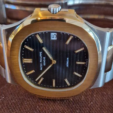 Patek Philippe Nautilus 3700/1 42mm Yellow gold and Stainless steel 6