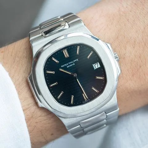 Patek Philippe Nautilus 3700 42mm Stainless steel Blue