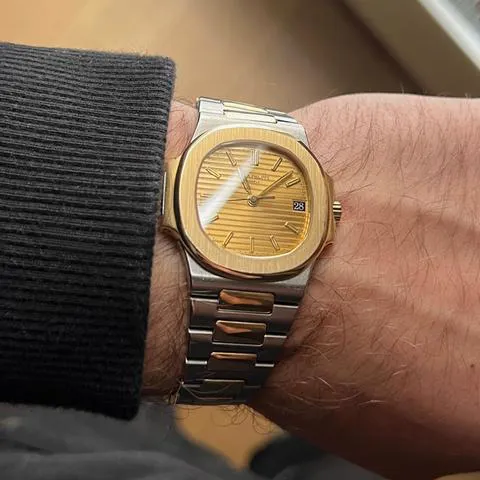 Patek Philippe Nautilus 3800/1 37.5mm Yellow gold and Stainless steel Champagne