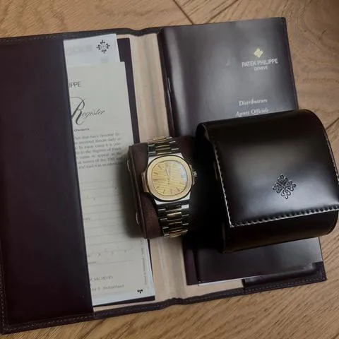 Patek Philippe Nautilus 3800/1 37.5mm Yellow gold and Stainless steel Champagne 5