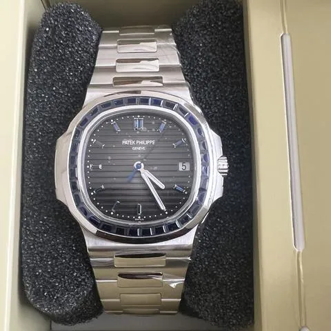 Patek Philippe Nautilus 5711/111P-001 Platinum Black 5