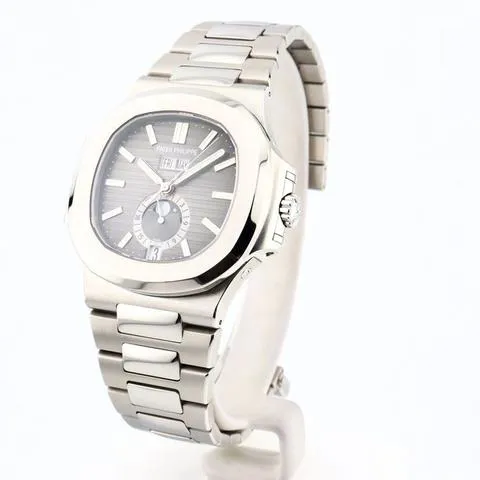 Patek Philippe Nautilus 5726/1A-001 40mm Stainless steel Black 1