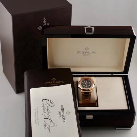 Patek Philippe Nautilus 5980/1R-001 40mm Rose gold Black 2