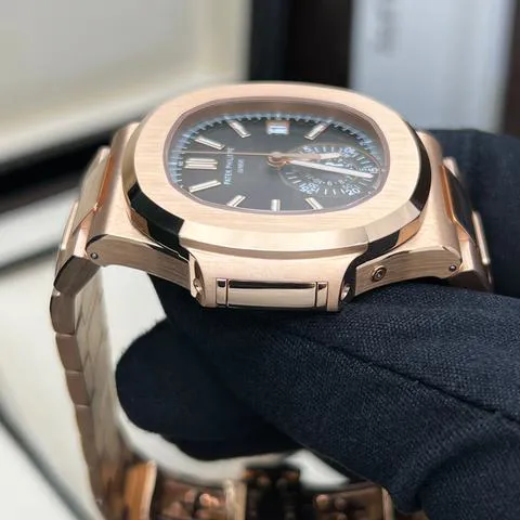 Patek Philippe Nautilus 5980/1R-001 40.5mm Rose gold Black 11