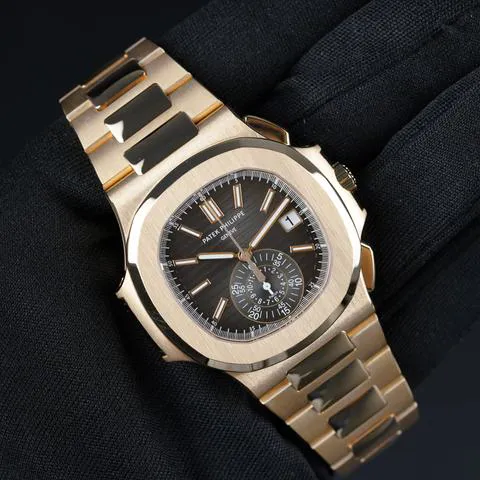 Patek Philippe Nautilus 5980/1R-001 40.5mm Rose gold Black 7