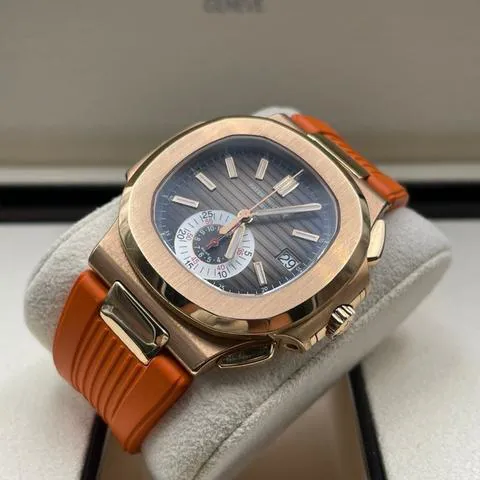 Patek Philippe Nautilus 5980R-001 40.5mm Rose gold Brown