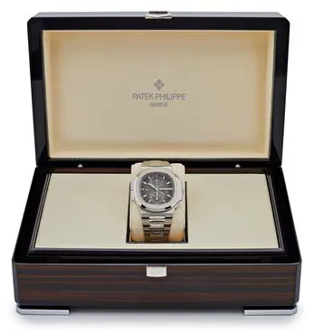 Patek Philippe Nautilus 5990/1A-001 40.5mm Stainless steel Black 1