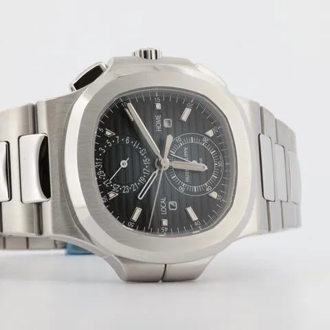 Patek Philippe Nautilus 5990/1A-011 40.5mm Stainless steel Blue