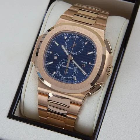 Patek Philippe Nautilus 5990/1R-001 40mm Rose gold Blue 5