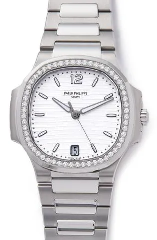 Patek Philippe Nautilus 7118/1200A-010 35mm Stainless steel White