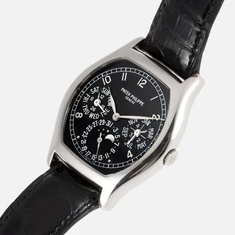 Patek Philippe Perpetual Calendar 5040G 35mm White gold Black 10