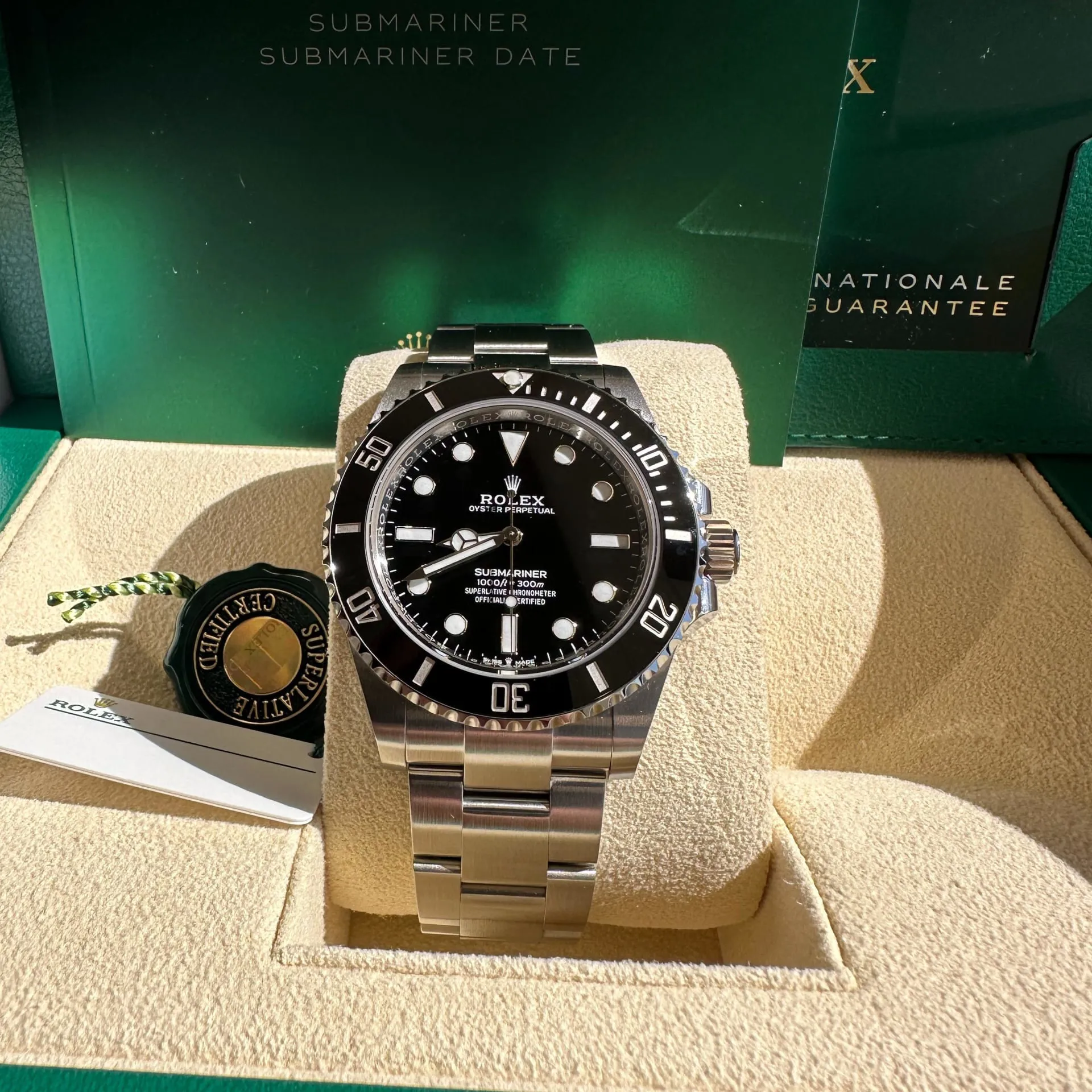 Rolex Submariner 124060-0001 41mm Oystersteel Black