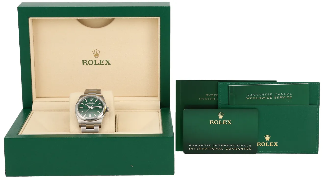 Rolex Oyster Perpetual 36 126000 36mm Stainless steel Green 2