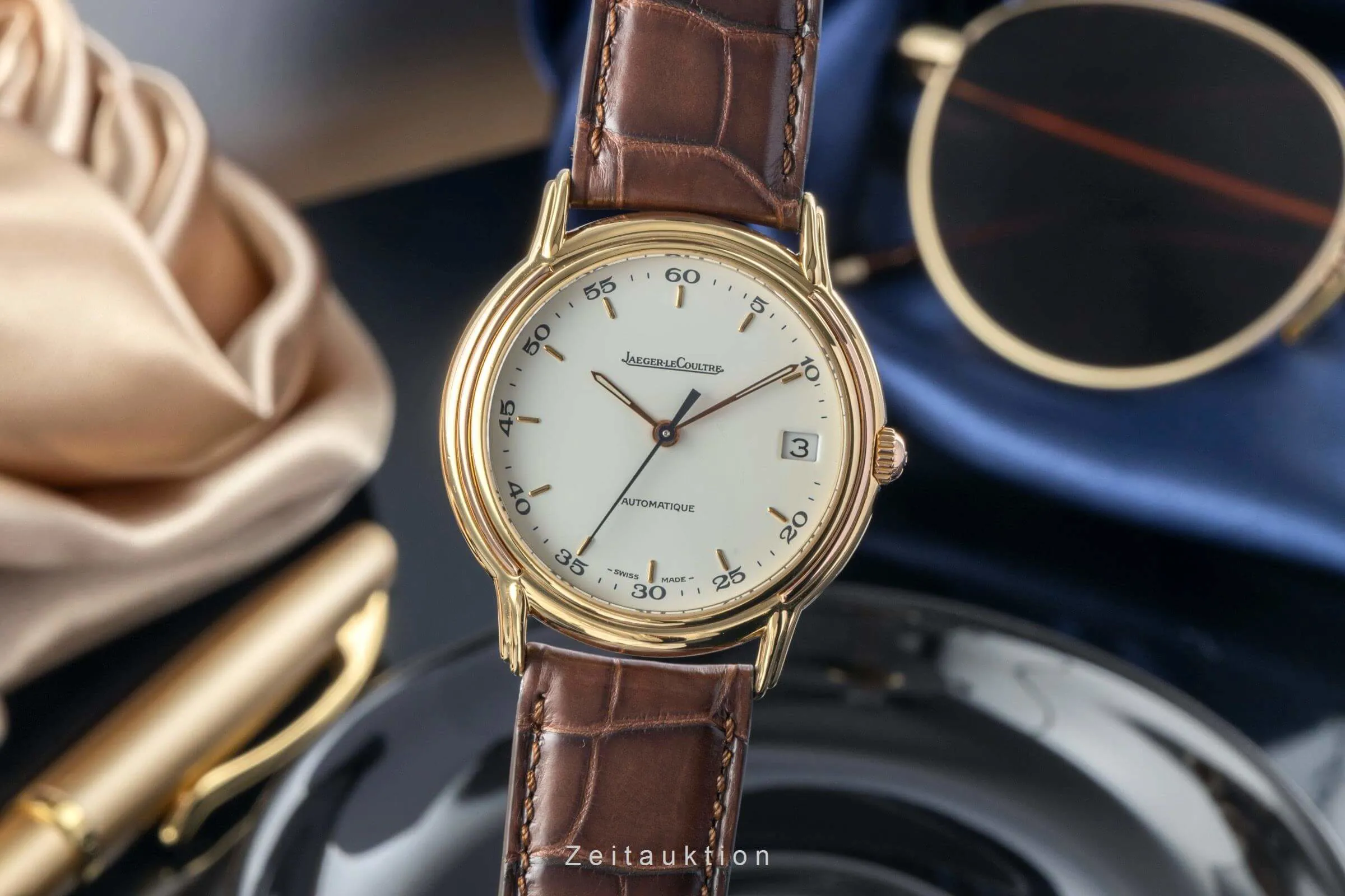 Jaeger-LeCoultre Odysseus 165.7.89 34.5mm Yellow gold
