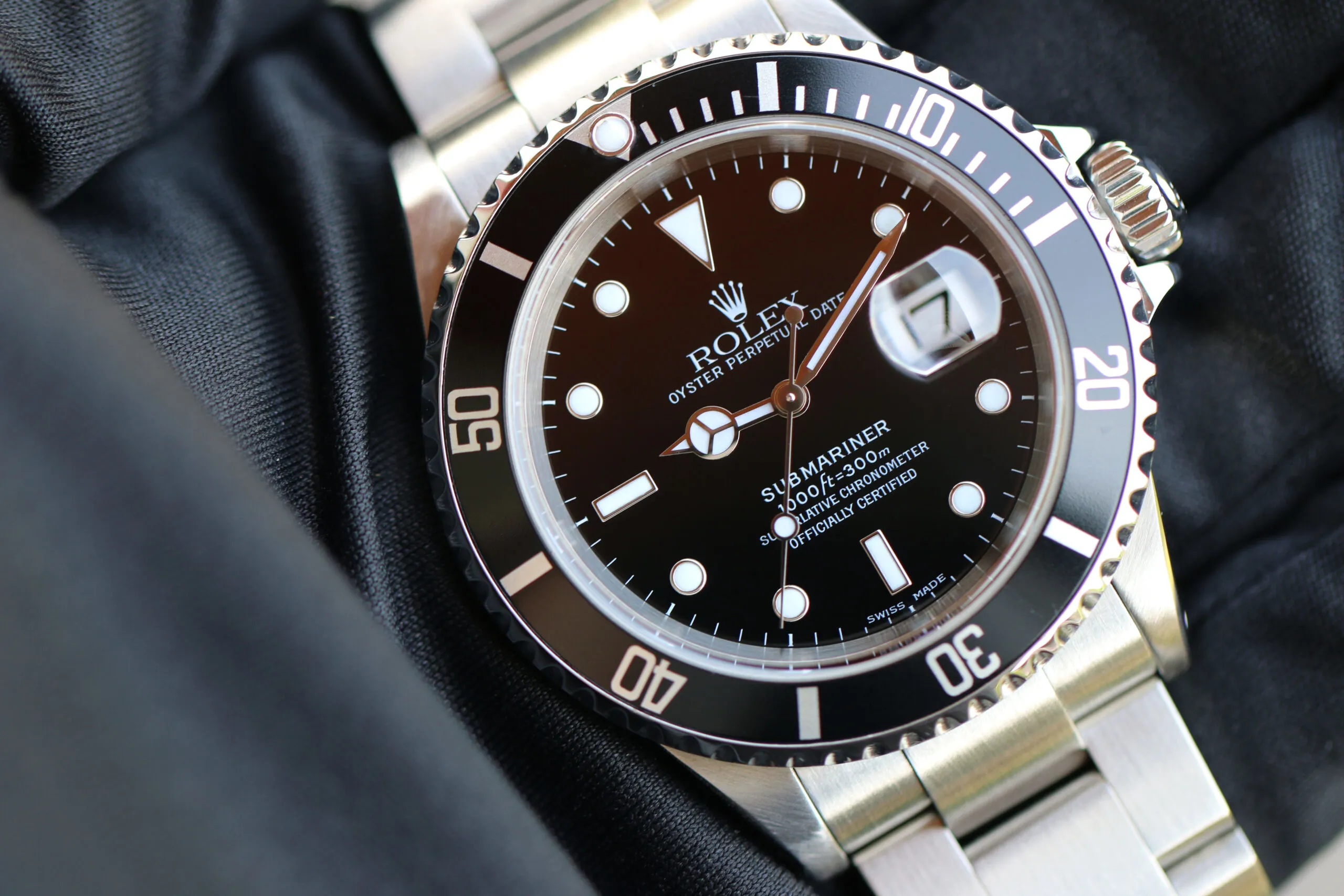 Rolex Submariner 16610LN 40mm Acier Black 10