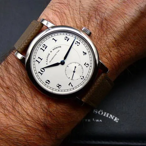 A. Lange & Söhne 1815 233.026 40mm White gold Black 5