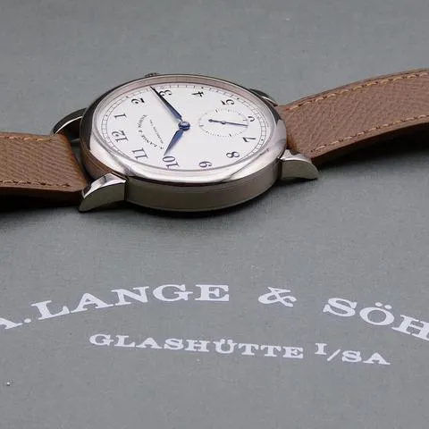 A. Lange & Söhne 1815 233.026 40mm White gold Black 2