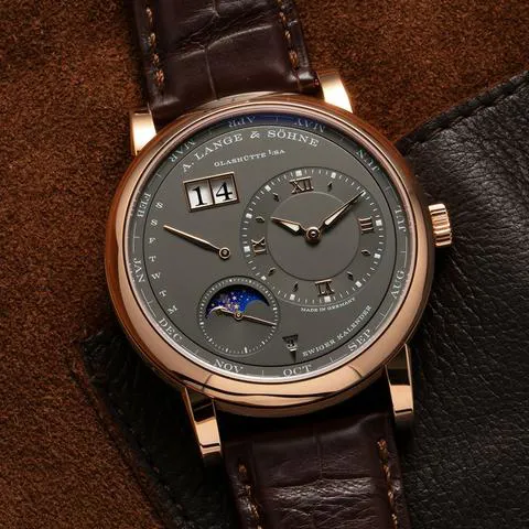 A. Lange & Söhne Lange 1 345.033 12.1mm Rose gold Gray 3