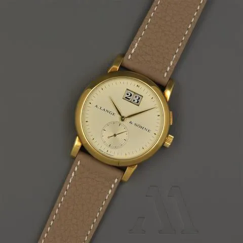 A. Lange & Söhne Saxonia 102.001 34mm Yellow gold Silver