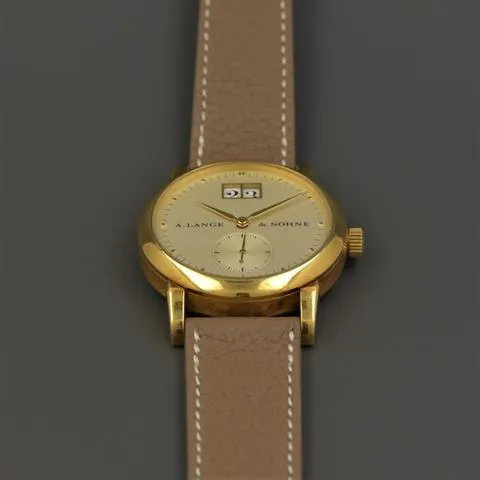 A. Lange & Söhne Saxonia 102.001 34mm Yellow gold Silver 3