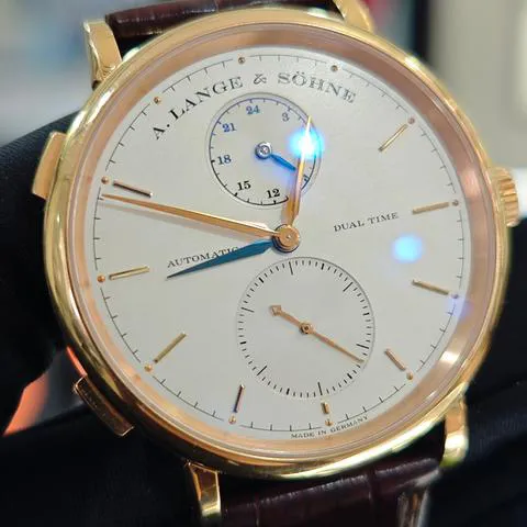 A. Lange & Söhne Saxonia 385.032 Silver 3