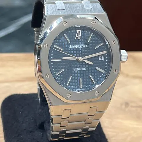 Audemars Piguet Royal Oak 15300ST.OO.1220ST.02 39mm Stainless steel Blue