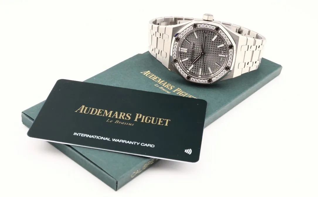 Audemars Piguet Royal Oak 15551ST.ZZ.1356ST.03 37mm Stainless steel Gray 7