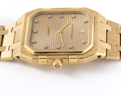 Audemars Piguet Royal Oak 6005BA 32mm Yellow gold Gold 4