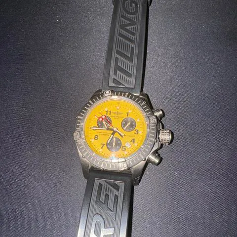 Breitling Avenger E73360 44mm Titanium Yellow 8