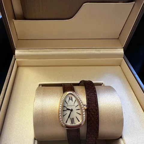 Bulgari Serpenti 102727 27mm Rose gold White