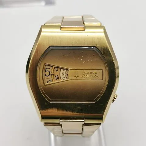 Bulova Accutron 2186 42mm Yellow gold and Stainless steel Champagne