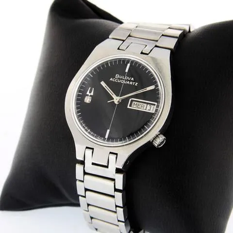 Bulova Diamond 35mm Stainless steel Black