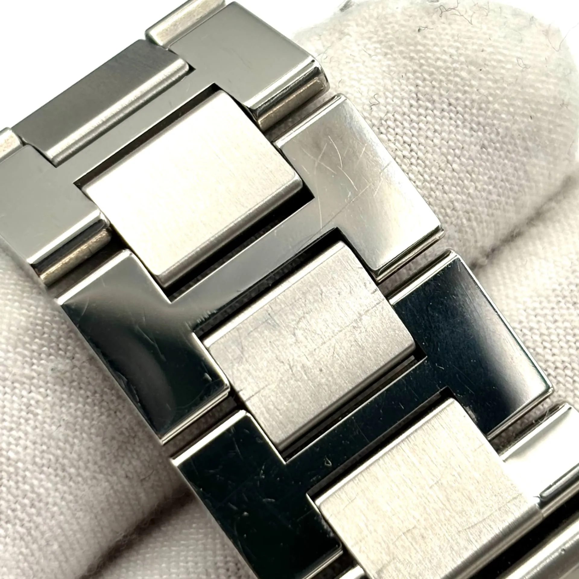 Cartier Tank Solo W5200014 34.8mm Stainless steel White 4