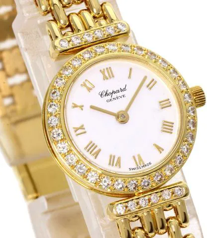 Chopard Classic 32mm Yellow gold White 3